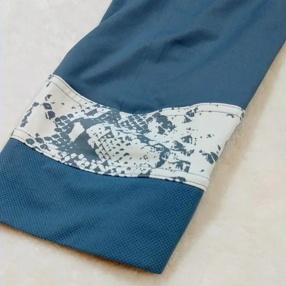 Stella McCartney Adidas Run 3/4 Capri Legging - Picture 4 of 10